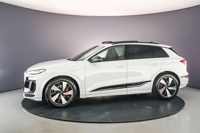 Audi e-tron Q6 S edition 100 kWh | Pano | B&O | Tech Pro | S-Stoelen | Luchtvering | Massage | Matrix | MMi Pro | 2de scherm | S Line