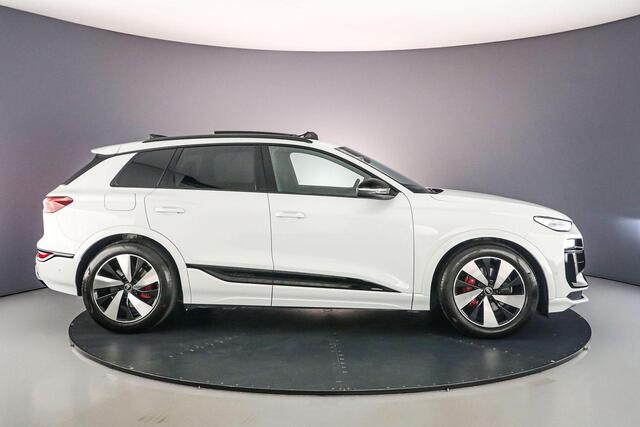 Audi e-tron Q6 S edition 100 kWh | Pano | B&O | Tech Pro | S-Stoelen | Luchtvering | Massage | Matrix | MMi Pro | 2de scherm | S Line