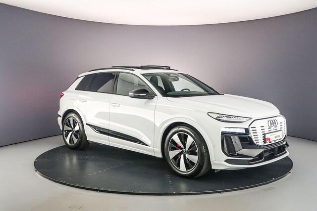 Audi e-tron Q6 S edition 100 kWh | Pano | B&O | Tech Pro | S-Stoelen | Luchtvering | Massage | Matrix | MMi Pro | 2de scherm | S Line