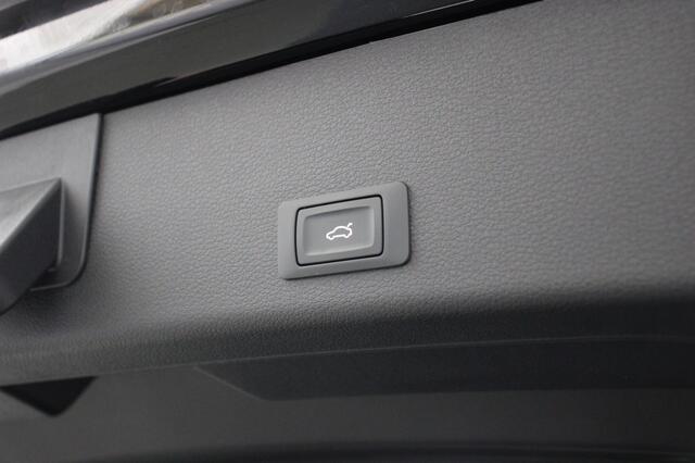 Audi e-tron 55 quattro 95 kWh - Virtual Cockpit, Adaptive Cruise - Lane assi
