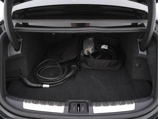 Audi e-tron GT 93 kWh [ 3-Fase ] (INCL.BTW) *PANO | HEAD-UP | MATRIX-LED | LEATHER-ALCANTARA | BANG&OLUFSEN | ADAPTIVE-CRUISE | TOP-VIEW | AIR-SUSPENSION | MEMORY-PACK | KEYLESS | DIGI-COCKPIT | NAVI-FULLMAP | SPORT-SEATS |