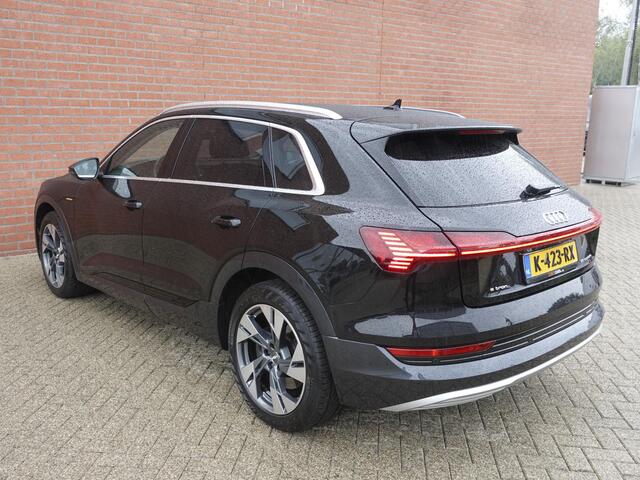 Audi e-tron 55 Advanced Quattro Navigatie Leder LED Matrix Tour Package Camera DAB+ Electrisch bedienbare achterklep