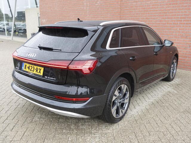 Audi e-tron 55 Advanced Quattro Navigatie Leder LED Matrix Tour Package Camera DAB+ Electrisch bedienbare achterklep
