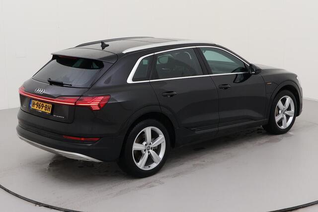 Audi e-tron e-tron 50 quattro Launch edition plus 71 kWh / Panoramadak / Leer / LED / Elek Achterklep / Camera / 20" LMV