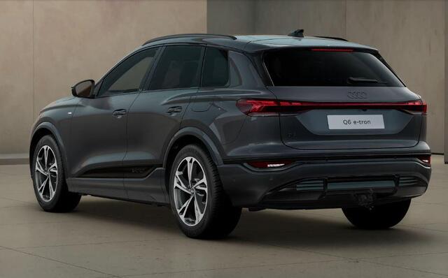 Audi e-tron Q6 S edition 83 kWh | Panoramadak | Trekhaak | Sportstoelen | 20 inch LM velgen | Navigatie