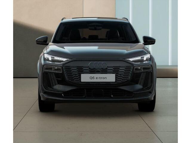 Audi e-tron Q6 S edition 83 kWh | Panoramadak | Trekhaak | Sportstoelen | 20 inch LM velgen | Navigatie