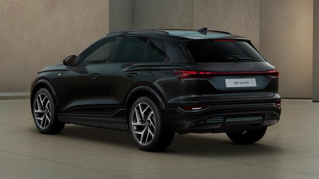 Audi e-tron Q6 Launch edition perf 100Kwh 225 kW / 306 PK S-edition, panoramadak, head-up display, B&O soundsyseem, adaptive cruise control, optiek zwart plus, s-sportstoelen