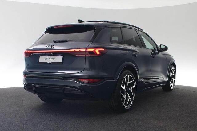 Audi e-tron Q6 S edition performance 100 kWh 225 kW / 306 pk | Panoramadak | 360 Camera | Trekhaak | 21 inch