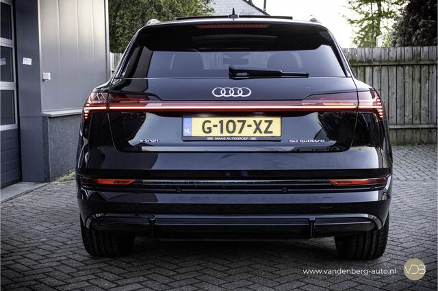 Audi e-tron 50 Quattro 3x S-Line Black Edition 22inch PANO Origineel NL