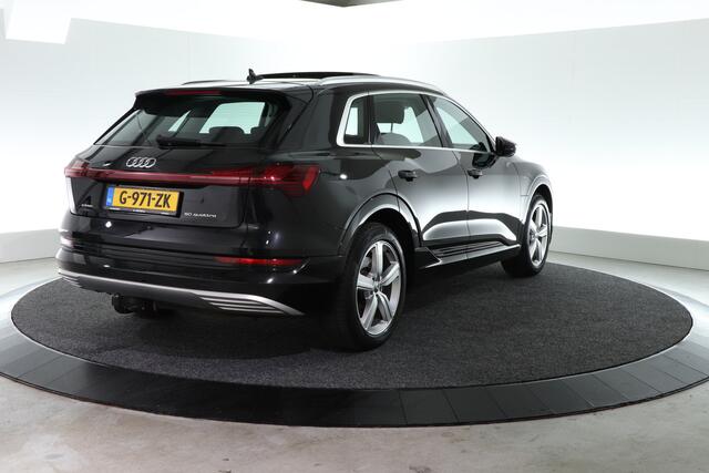 Audi e-tron e-tron 50 quattro Launch edition plus 71 kWh | AFN. TREKHAAK 1800 kg TREKGEWICHT | SCHUIF-KANTEL |