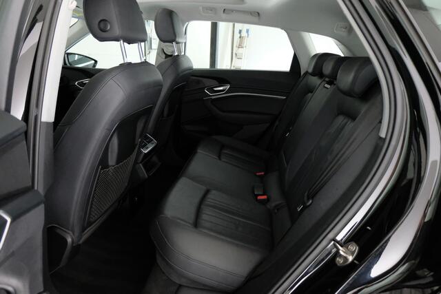 Audi e-tron e-tron 50 quattro Launch edition plus 71 kWh | AFN. TREKHAAK 1800 kg TREKGEWICHT | SCHUIF-KANTEL |