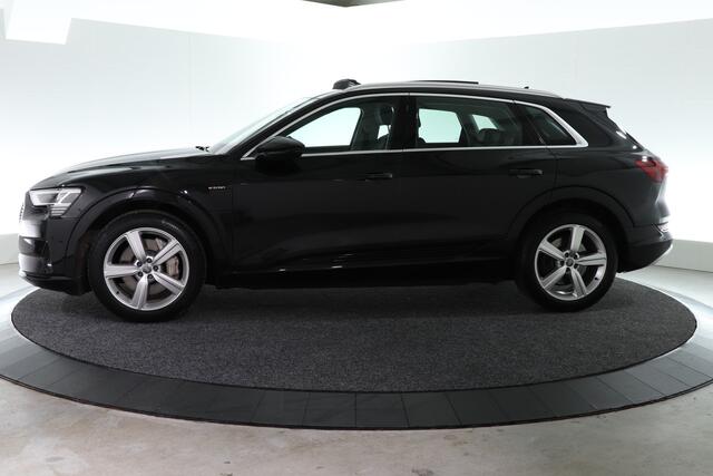 Audi e-tron e-tron 50 quattro Launch edition plus 71 kWh | AFN. TREKHAAK 1800 kg TREKGEWICHT | SCHUIF-KANTEL |