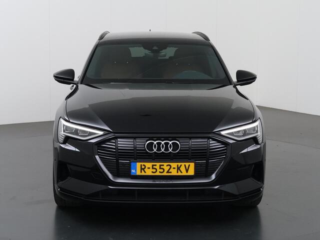 Audi e-tron 55 quattro Advanced edition Plus 95 kWh | SOH 94% | Navigatie | Parkeercamera | Stoelverwarming | Keyless Go | Ele. verstelbare stoelen + Geheugen | Digitaal Dashboard | Adaptieve Cruise Control |