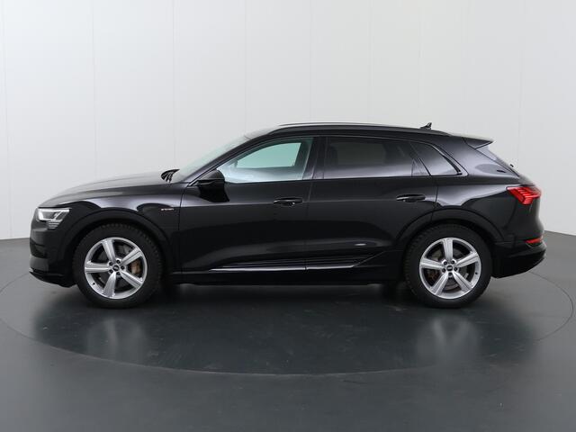 Audi e-tron 55 quattro Advanced edition Plus 95 kWh | SOH 94% | Navigatie | Parkeercamera | Stoelverwarming | Keyless Go | Ele. verstelbare stoelen + Geheugen | Digitaal Dashboard | Adaptieve Cruise Control |