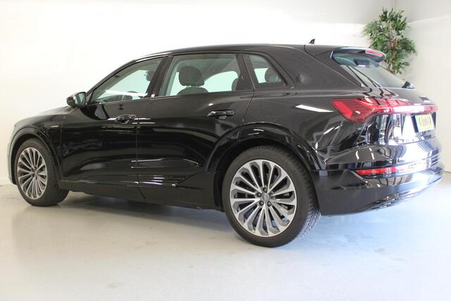 Audi e-tron e-tron 55 quattro advanced 95 kWh | TREKHAAK | 3FASE | LUCHTVERING | 361PK | 21'LMV | NAVI | KEYLESS | PDC-V/A |