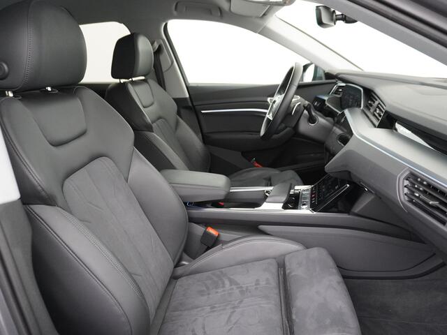 Audi e-tron Sportback 55 Quattro 95kWh Advanced Edition Plus Luchtvering Adaptive-Cruise Apple Carplay Android Trekhaak Elektr.Sport-Stoel+Leder/Alcantara+Verwarmd+Geheugen Lmv 20" Camera Matrix-LED 4 Zone Ecc Led PDC Keyless Audi sound system Lane-Assist Audi-smartp