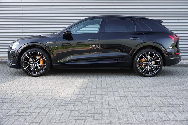 Audi e-tron 55 quattro S edition 95 kWh S-Line | Pano | Trekhaak | Memory | B&O | ACC | Keyless | 22 Inch |