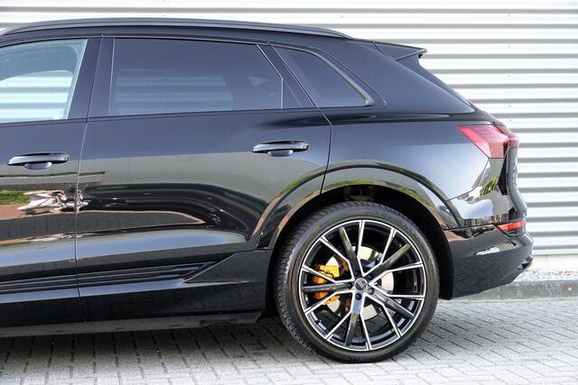 Audi e-tron 55 quattro S edition 95 kWh S-Line | Pano | Trekhaak | Memory | B&O | ACC | Keyless | 22 Inch |