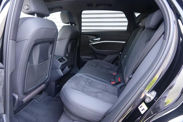 Audi e-tron 55 quattro S edition 95 kWh S-Line | Pano | Trekhaak | Memory | B&O | ACC | Keyless | 22 Inch |