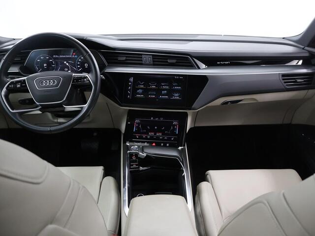 Audi e-tron e-tron 55 quattro advanced 95 kWh | Trekhaak | Panoramadak | Pakeercamera 360° | Elektr verst. lederen Comfortstoelen | B&O | Carplay |
