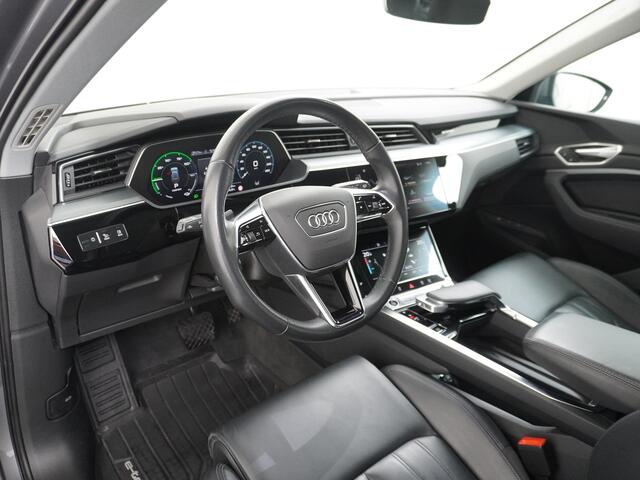 Audi e-tron 55 Quattro 408pk 95kWh Luchtvering Adaptive-Cruise Apple Carplay Android Trekhaak Elektr.Stoel+Leder+Verwarmd+Geheugen Lmv 21" Camera LED Koplampen Navi Ecc Parkassist Virtual-Cockpit PDC-a+v Advanced Edition Plus Keyless Audi sound system Lane-Assist Aud
