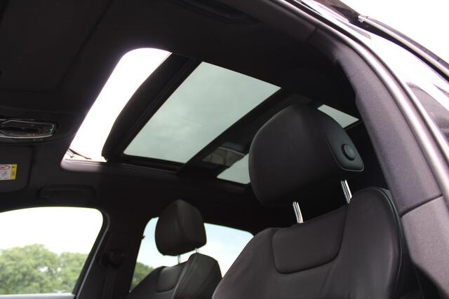 Audi e-tron 50 quattro Business edition Plus 71 kWh Panoramadak - Trekhaak - LED - ACC -
