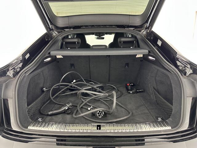 Audi e-tron Sportback 55 quattro S edition 95 kWh [ 3-Fase ] (INCL.BTW) *FULL-LEATHER | FULL-LED | ADAPTIVE-CRUISE | BANG&OLUFSEN | TOP-VIEW | MEMORY-PACK | BLIND-SPOT | KEYLESS | AMBIENT-LIGHT | AIR-SUSPENSION | SPORT-SEATS | DIGI-COCKPIT | 21''ALU |