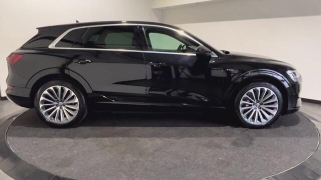 Audi e-tron e-tron 55 quattro advanced 95 kWh Panoramadak | S-Line | Lederen bekleding