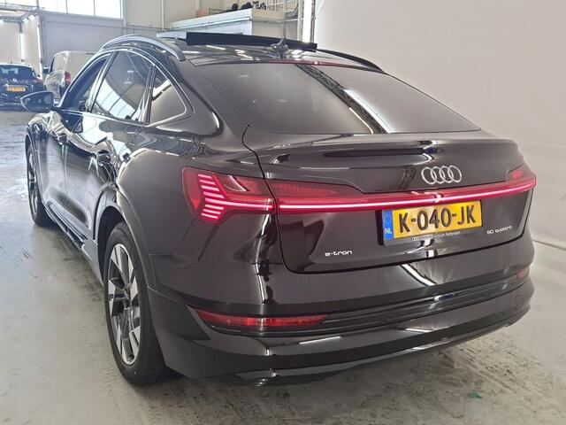 Audi e-tron Sportback 50 quattro Business edition Plus 71 kWh | Black Edition | Panoramadak | Memory Seats | Luchtvering | Adaptive Cruise Control | Apple Carplay | Keyless | Matrix LED | Leder | Stoelverwarming | NAP |