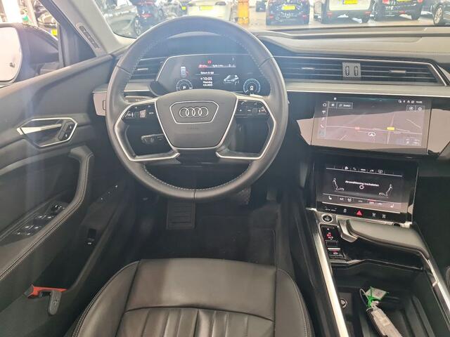 Audi e-tron Sportback 50 quattro Business edition Plus 71 kWh | Black Edition | Panoramadak | Memory Seats | Luchtvering | Adaptive Cruise Control | Apple Carplay | Keyless | Matrix LED | Leder | Stoelverwarming | NAP |
