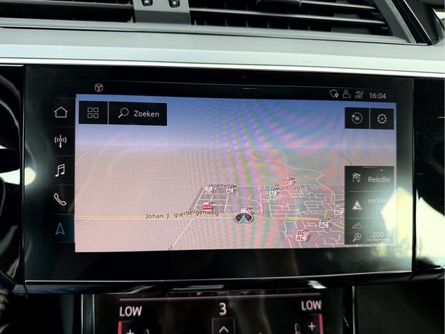 Audi e-tron e-tron 50 quattro Launch edition plus Panoramadak, Leer, Stoelverwarming