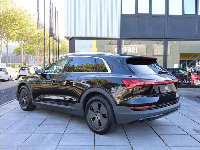 Audi e-tron 50 quattro 71 kWh 230KW | Achteruitrijcamera | Elektrische kofferklep | Stoelverwarming | Carplay | Getint Glas |