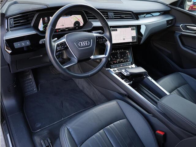 Audi e-tron 50 quattro 71 kWh 230KW | Achteruitrijcamera | Elektrische kofferklep | Stoelverwarming | Carplay | Getint Glas |