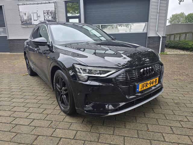 Audi e-tron 