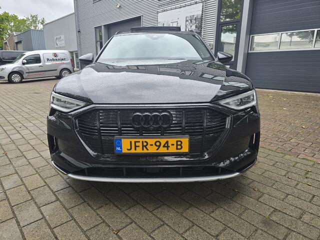 Audi e-tron 