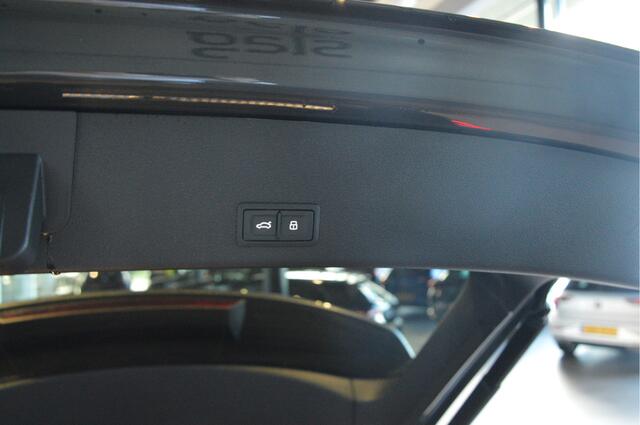 Audi e-tron 50 quattro 3X S-line head up pano camera trekhaak 21 inch !!