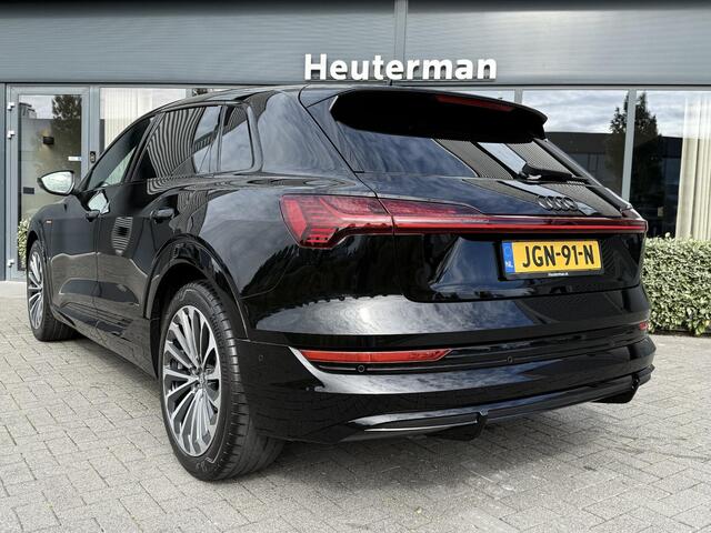 Audi e-tron 50 Quattro S Line Black optiek/ Sfeerverlichting