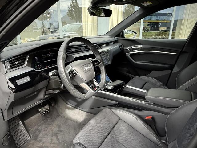 Audi e-tron 50 Quattro S Line Black optiek/ Sfeerverlichting