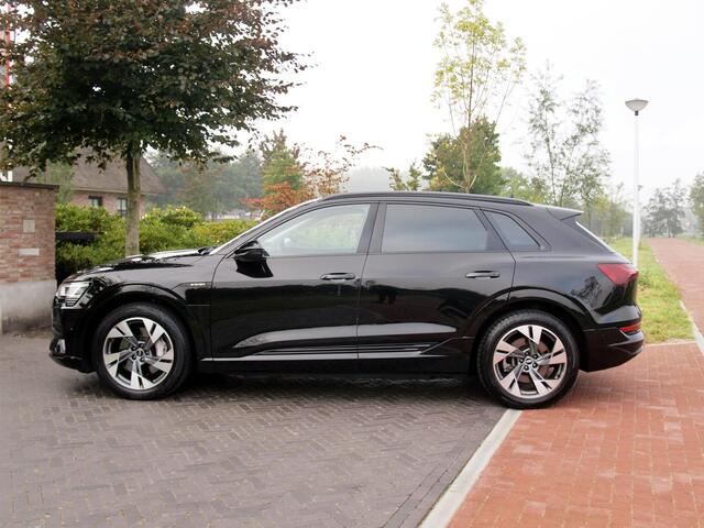 Audi e-tron 55 quattro Business edition 95 kWh | Camera | Apple Carplay | Cruise Control | Stoelverwarming |