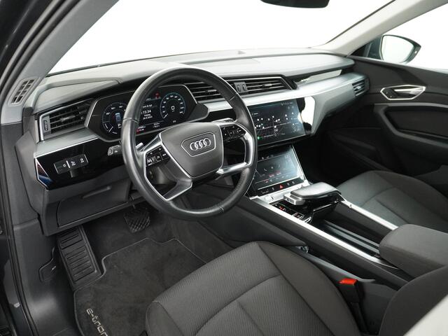Audi e-tron 50 Quattro 313pk Luchtvering Camera Navi Elektr.Stoelen+Memory Ecc Cruise Control Pdc Launch Edition Led Lmv Keyless Connected services Led-v+a Audi-Drive-Select Ecc WiFi-vb. 1e Eigenaar Origineel Nederlandse Auto