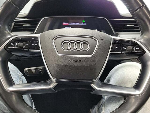 Audi e-tron e-tron 50 quattro Edition plus 71 kWh | Panorama | Leder | Trekhaak |