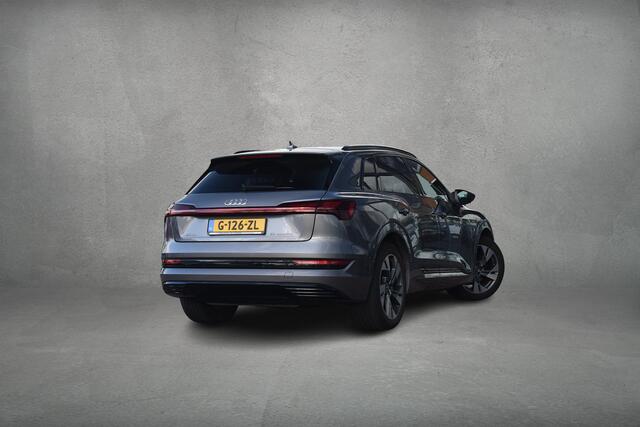 Audi e-tron e-tron 50 quattro Launch edition 71 kWh | Apple CarPlay | Luchtvering | Memory | 20" LM