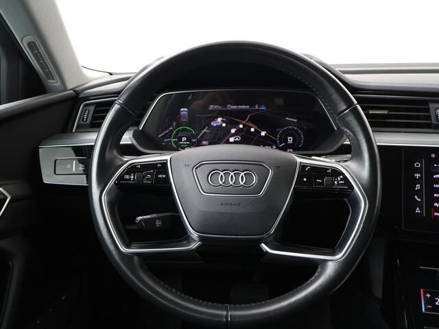Audi e-tron 50 quattro Business edition 71 kWh | 313 PK | SoH 100% | Adaptive cruise control | Navigatiesysteem | Elek. achterklep |