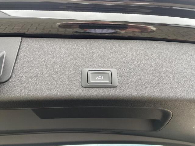 Audi e-tron 50 quattro ECC LMV NAVI TH Audi e-tron 50 quattro ECC LMV NAVI 2020