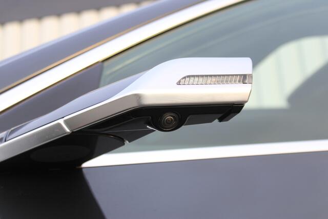 Audi e-tron e-tron 55 quattro advanced Pro Line Plus 95 kWh | Incl. 12 maanden garantie | 100% dealer onderhouden | Adaptieve cruise control | Stoelverwarming voor + achter | Climate control | Apple carplay/Android auto | Trekhaak |