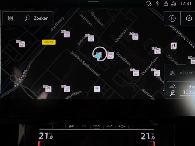 Audi e-tron 55 quattro S edition 95 kWh 408pk | Navigatie | Elektrisch verstelbare voorstoelen | Luchtvering | Parkeercamera | Matrix koplampen