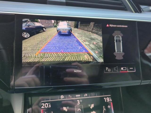 Audi e-tron 55 quattro Business edition Plus 95 kWh NL AUTO | CAMERA | PANO |