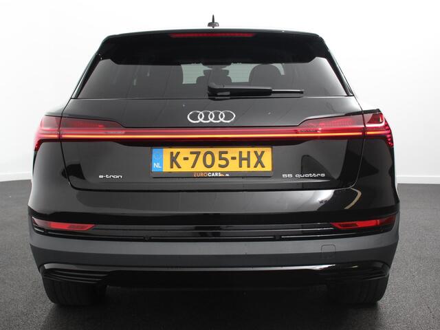 Audi e-tron e-tron 55 quattro | Leder | Navigatie | Trekhaak | Led koplampen | Tour pakket | Virtual cockpit | Cruise control adaptief