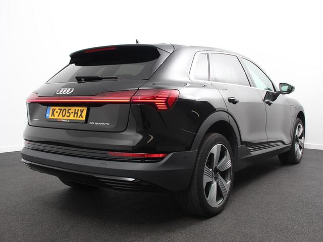 Audi e-tron e-tron 55 quattro | Leder | Navigatie | Trekhaak | Led koplampen | Tour pakket | Virtual cockpit | Cruise control adaptief