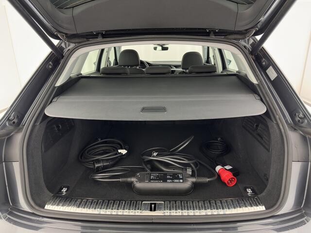 Audi e-tron 50 quattro Launch edition 71 kWh *DRIVE MOTOR AUDIBLE* [ 3-Fase ] {SOH-100%} Aut. *FULL-LED | DIGI-COCKPIT | NAVI-FULLMAP | HEATED-COMFORTSEATS | KEYLESS | AUDI-SOUND | KEYLESS | SHIFT-PADDLES | ECC | PDC | CRUISE | 20''ALU*